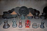 Jabrin fort, domestic items - Citadelle de Jabrin, objets, OMAN (OM10115)