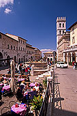Umbria, Assisi, Piazza del Comune - Ombrie, Assise  12082