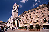 Umbria, Assisi, Piazza del Comune - Ombrie, Assise  12085