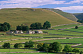 Malham typical landscape, Yorkshire NP, England -  Près de Malham  12915