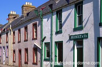 Scalloway street, painted houses, Shetland -  Maisons peintes à Scalloway  13306