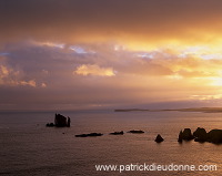 The Drongs at sunset, Shetland -  Les Drongs au couchant  13585