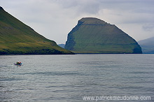 Hestur and Koltur, Faroe islands - Iles Feroe - FER459