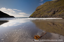 Inlet and beach, Saksun, Faroe islands - Saksun, iles Feroe - FER675