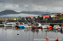 Leirvik harbour, Eysturoy, Faroe islands - Port de Leirvik, iles Feroe - FER146