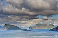 Koltur from Sandoy, Faroe islands - Koltur depuis Sandoy, iles Feroe - FER386